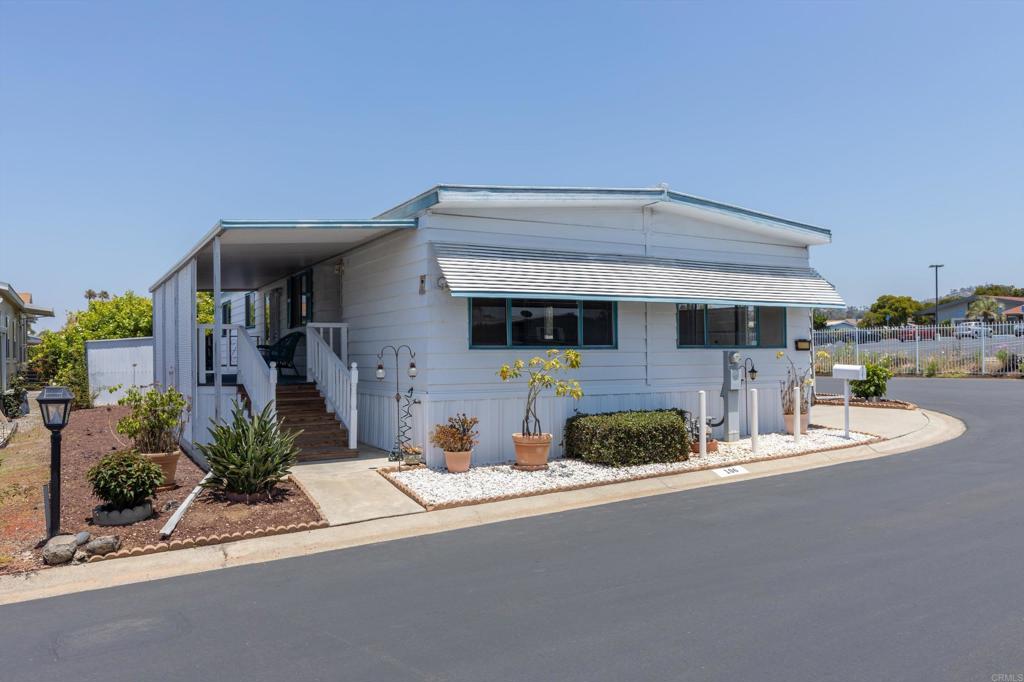 1010 E Bobier Drive 106