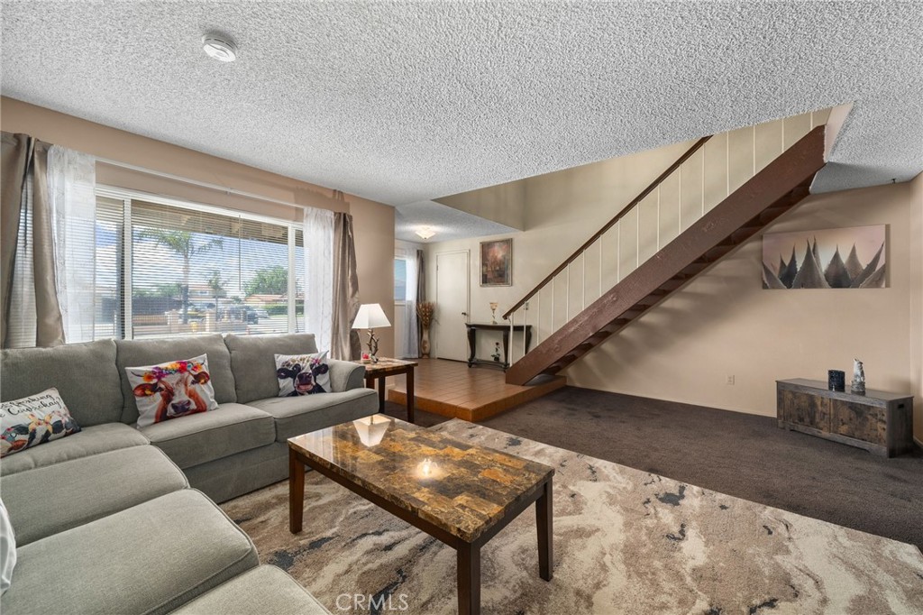 756 W Fontlee Lane