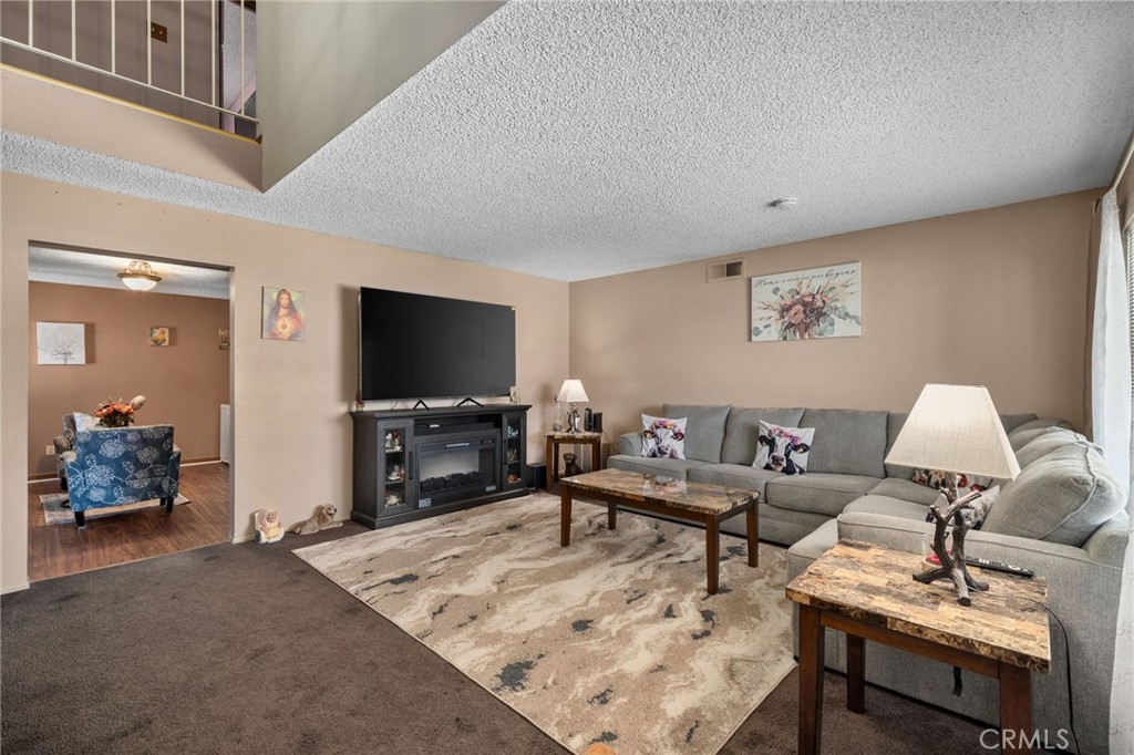756 W Fontlee Lane