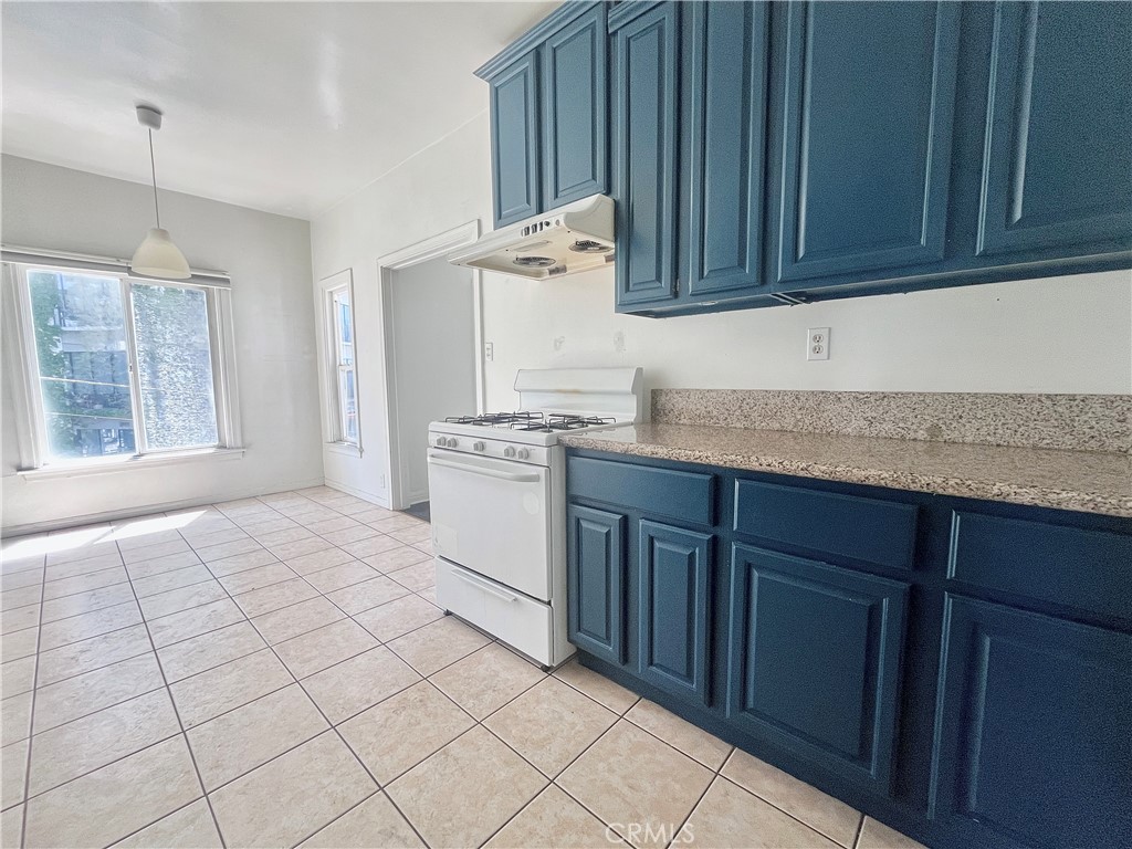 Properties 4 837 White Knoll Drive