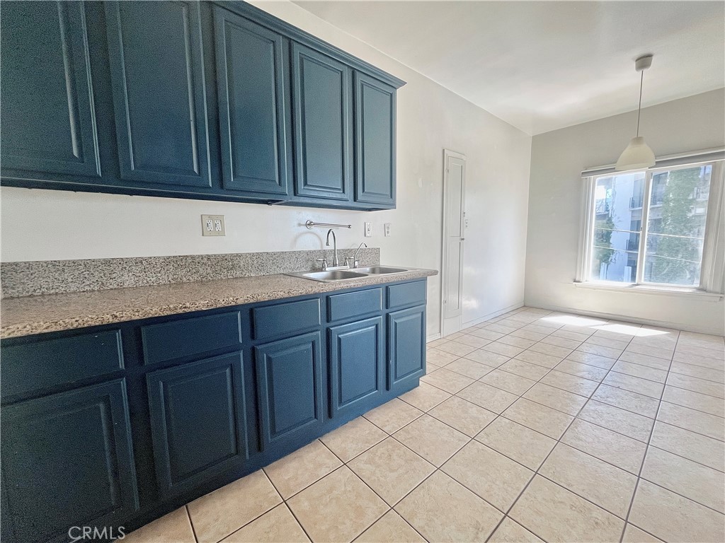 Properties 3 837 White Knoll Drive