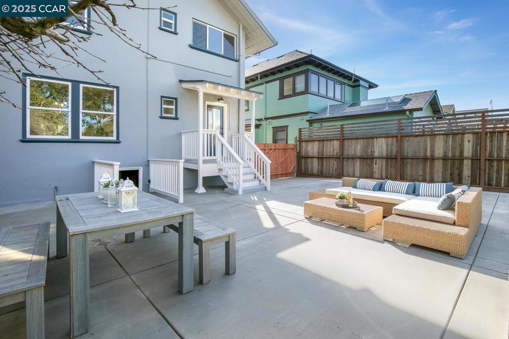 ROCKRIDGE - Residential