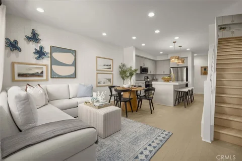 MLS: OC26173586