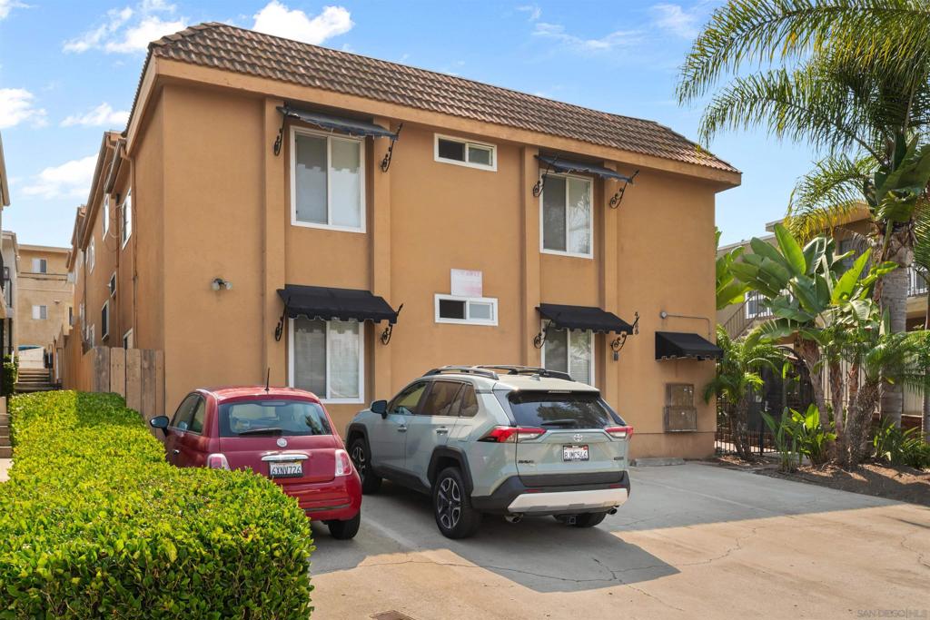 Spacious one bedroom condo in North Park! Located on a quiet street in a bustling neighborhood, you will never run out of things to do and places to explore. Upgraded throughout including beautifully remodeled kitchen, flooring and bath; this condo really has it all. Generously sized, quick access to three major freeways, in-unit laundry, assigned parking, and walking distance to everything - grocery stores, restaurants, parks and night life. Come see for yourself!