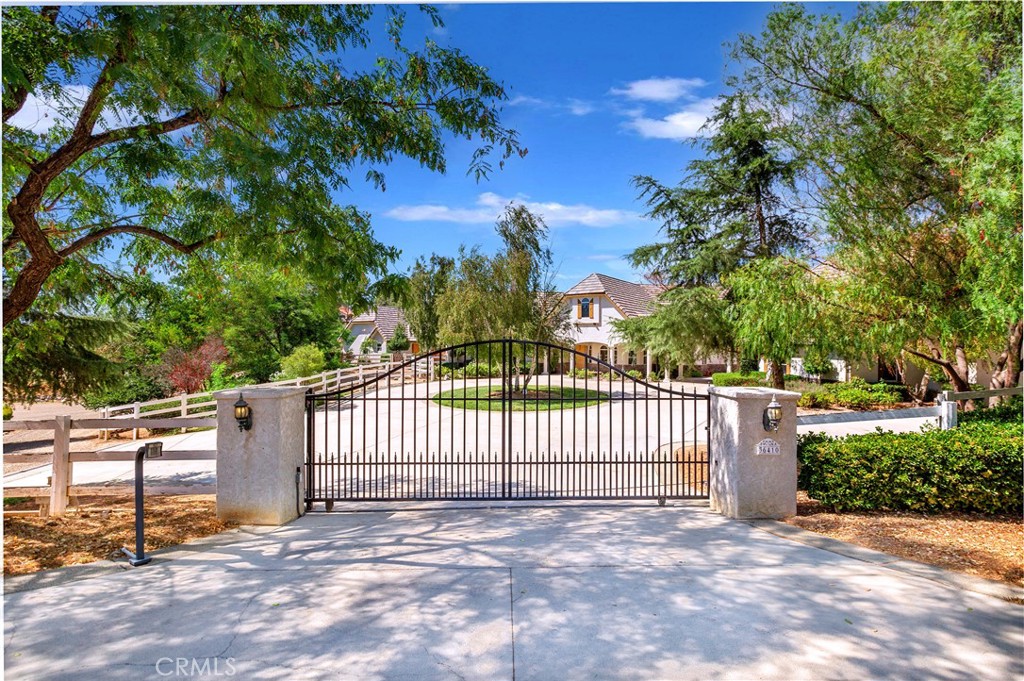 36410 Calle Puerta Bonita