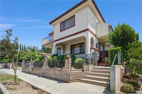 Photo of 226 N Chandler AVE #B, Monterey Park, CA 91754 (MLS # OC26185772)