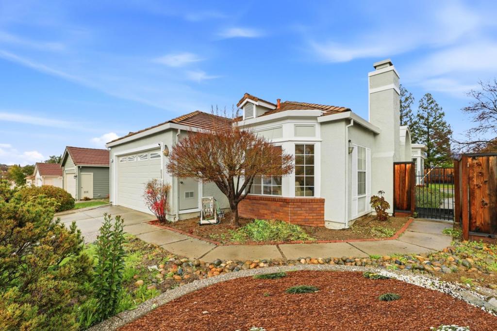 1059 Quail Creek Circle