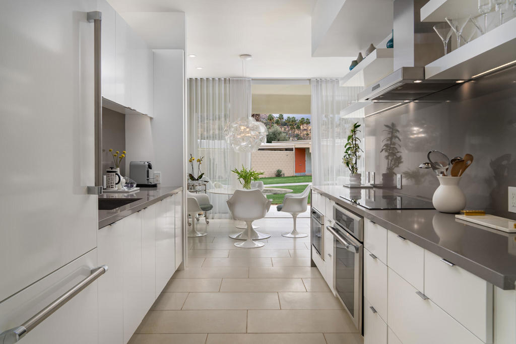 Seven Lakes C.C. - Residential Lease