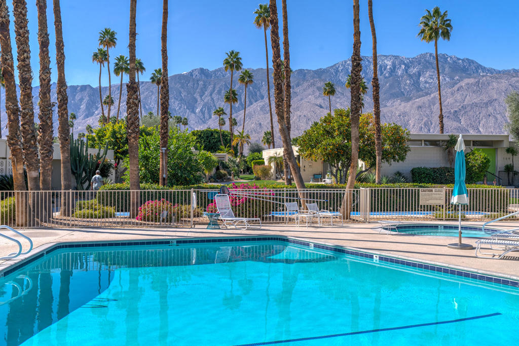 Seven Lakes C.C. - Residential Lease