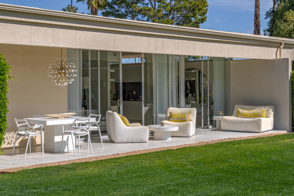 Seven Lakes C.C. - Residential Lease