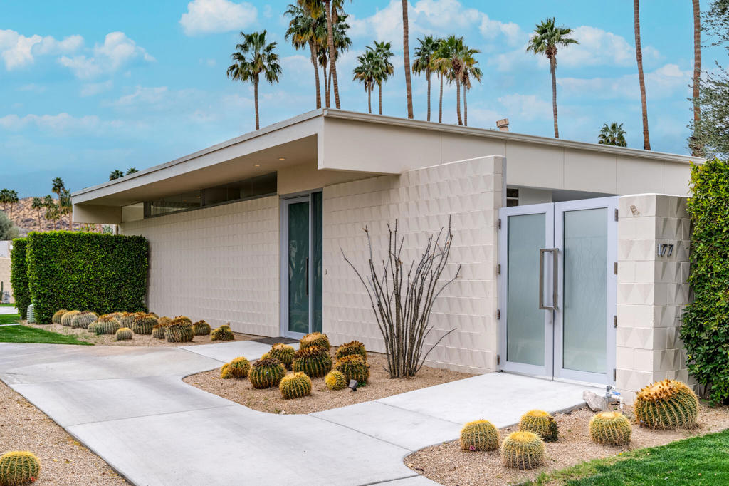 Seven Lakes C.C. - Residential Lease