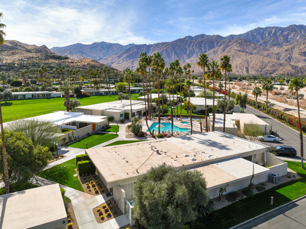 Seven Lakes C.C. - Residential Lease