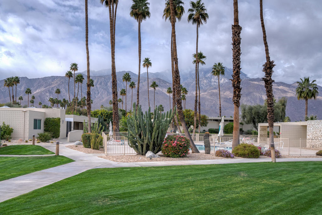 Seven Lakes C.C. - Residential Lease