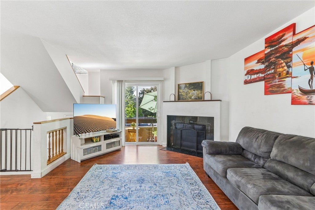 14201 Foothill Boulevard 17