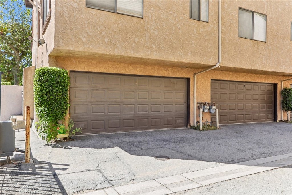 14201 Foothill Boulevard 17