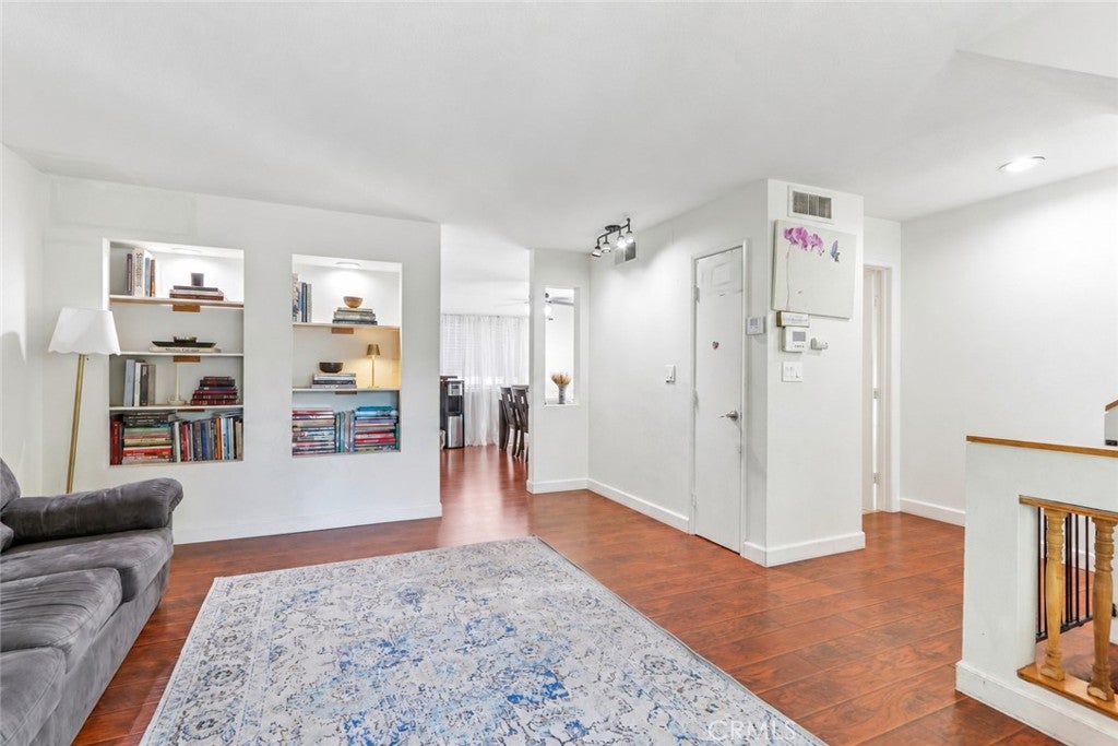 14201 Foothill Boulevard 17