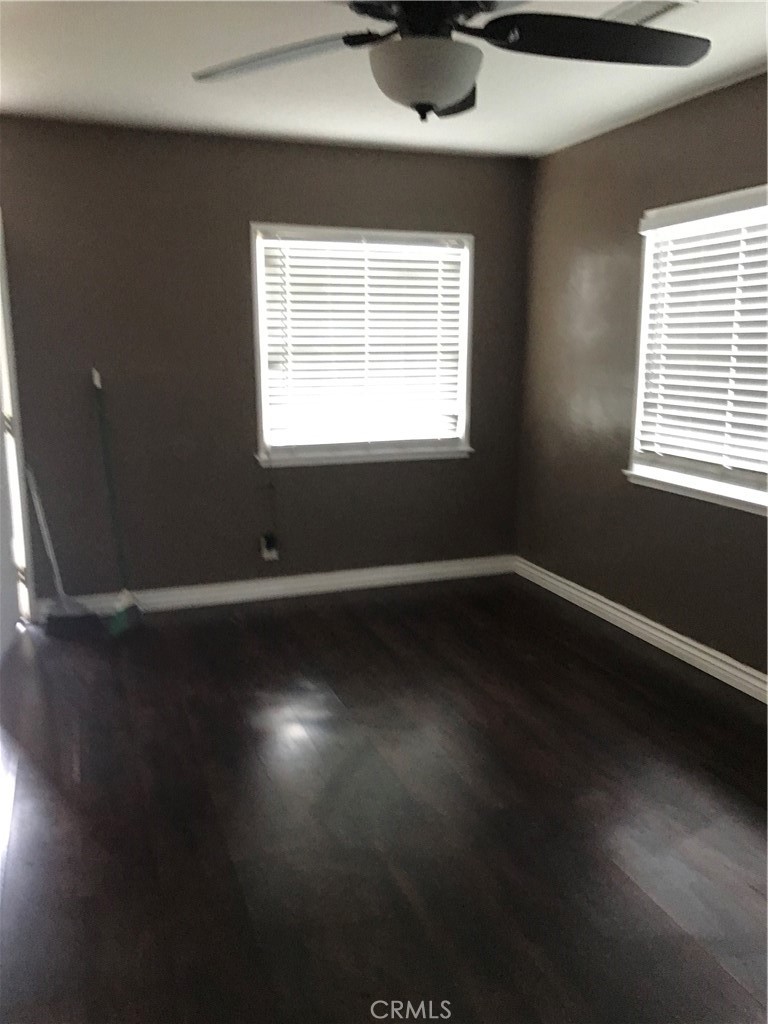 4517 Acacia