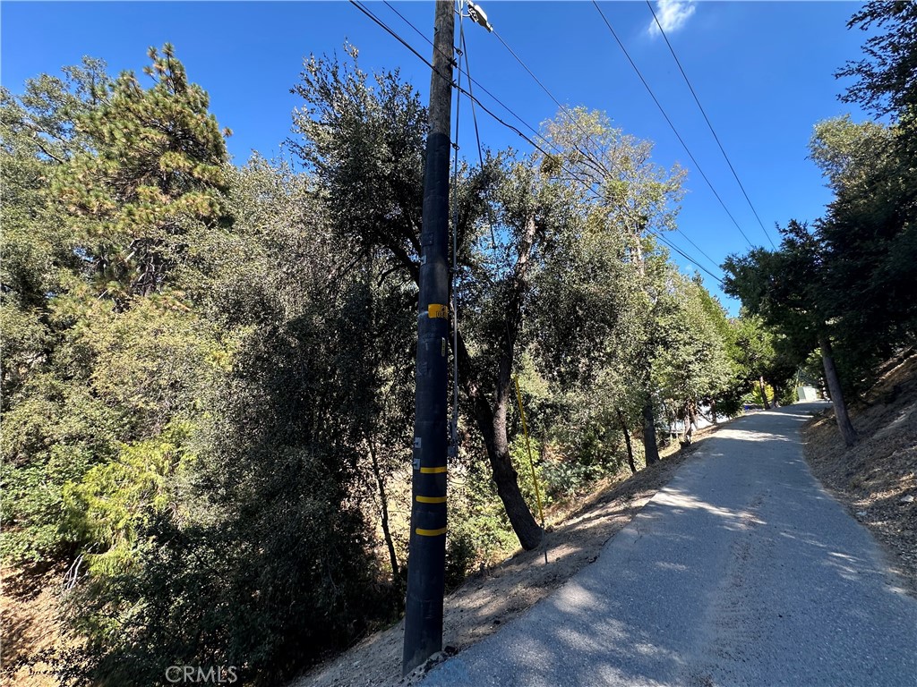 Crestline (CRES) - Land