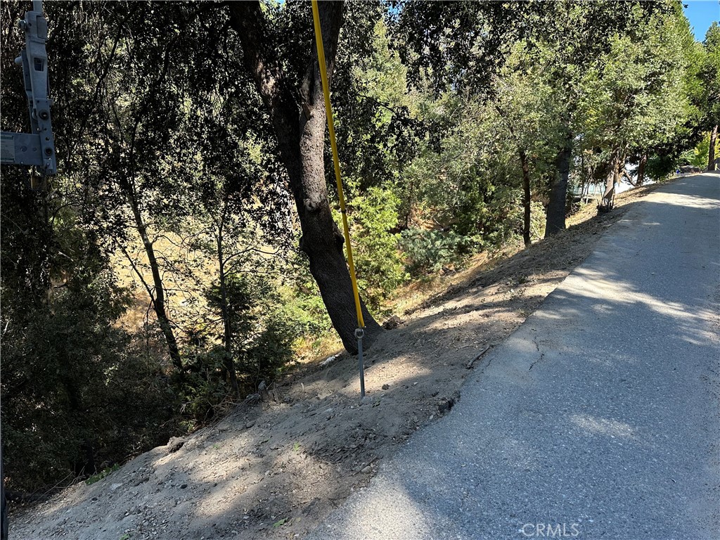 Crestline (CRES) - Land