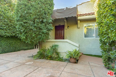 Photo of 843 N Ogden Drive, Los Angeles, CA 90046 (MLS # 26875329)