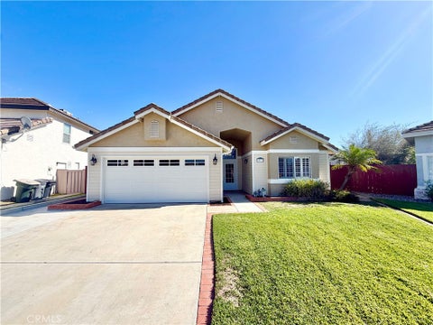 Photo of 29773 Via Las Chacras, Temecula, CA 92591 (MLS # SW26227902)