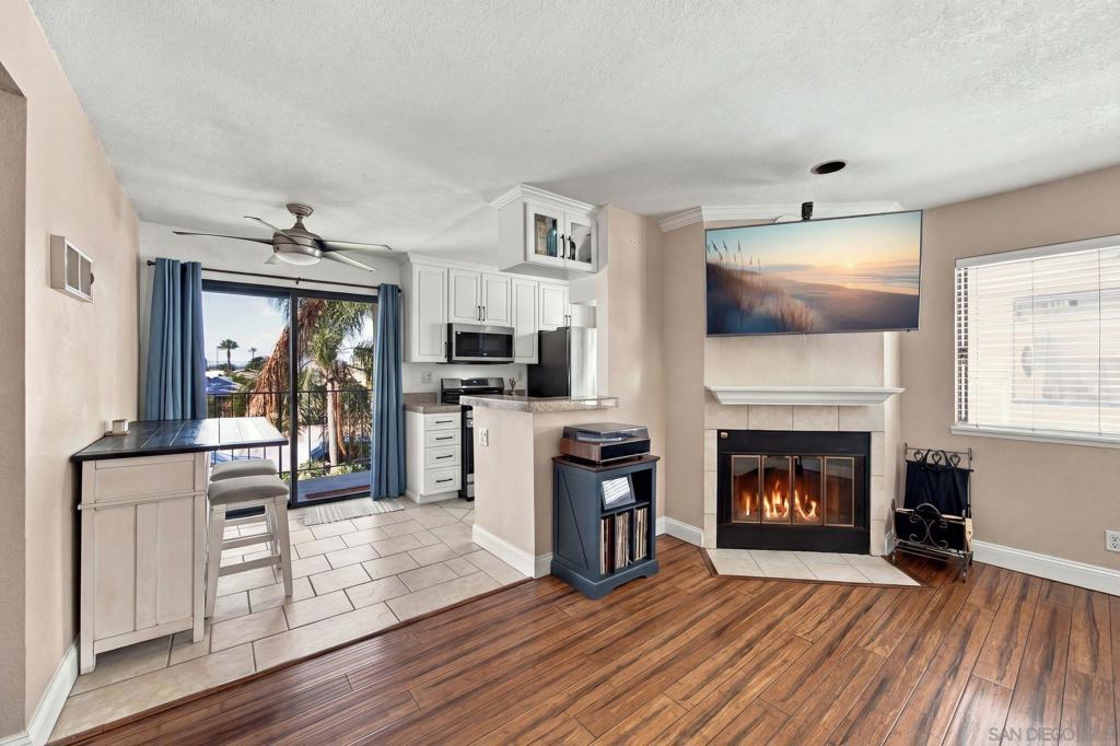 4165 Swift Ave 10