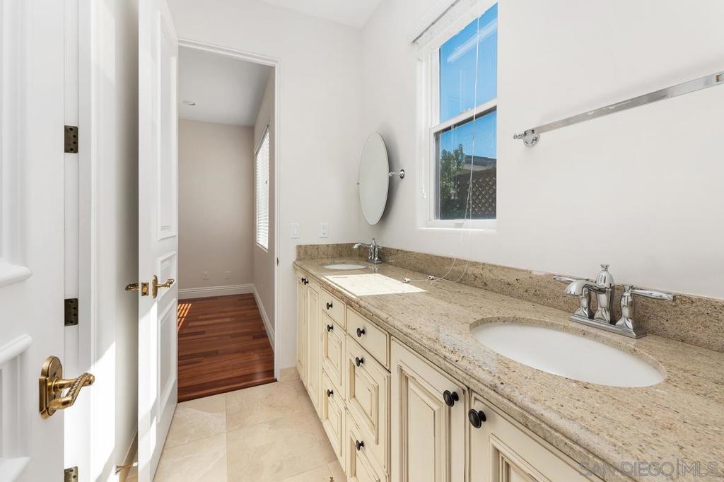 La Jolla - Residential Lease