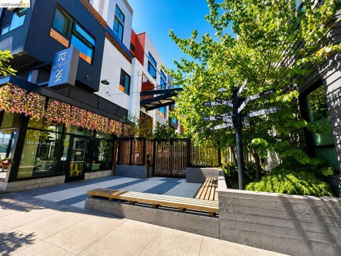 Photo of 1288 Howard St ST #322, San Francisco, CA 94103 (MLS # 41145332)