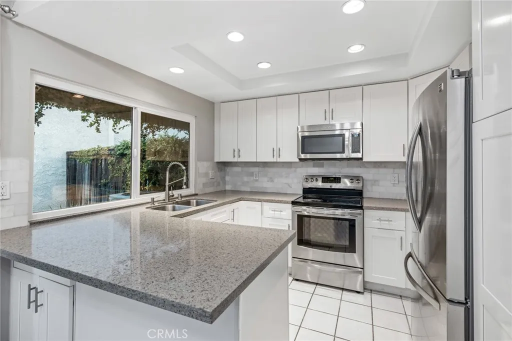 Irvine, California 92604, United States, 3 Bedrooms Bedrooms, ,2 BathroomsBathrooms,Residential,Active,173122