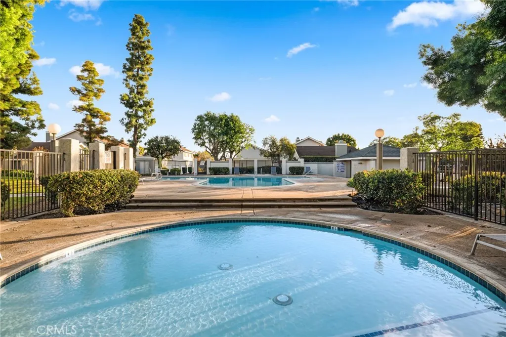 Irvine, California 92604, United States, 3 Bedrooms Bedrooms, ,2 BathroomsBathrooms,Residential,Active,173122