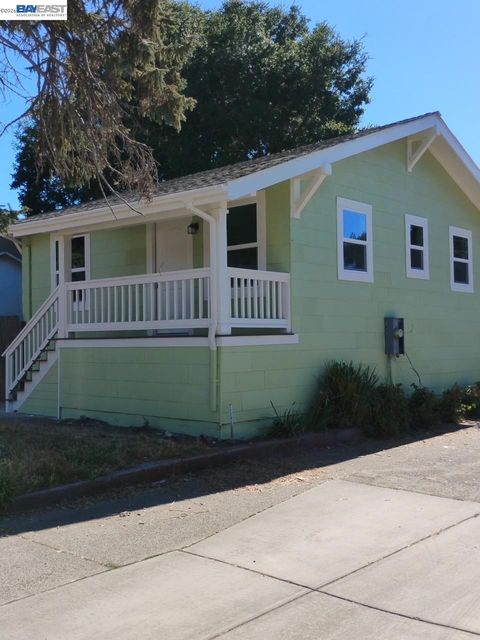 Photo of 813 Butte St, Vallejo, CA 94590 (MLS # 41142518)