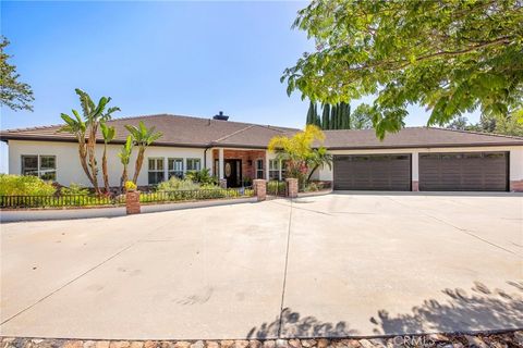 Photo of 22275 Corte Bonita, Temecula, CA 92590 (MLS # SW26112428)