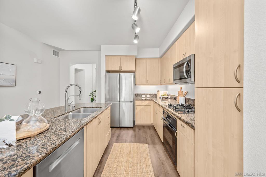 8355 Station Village 4316