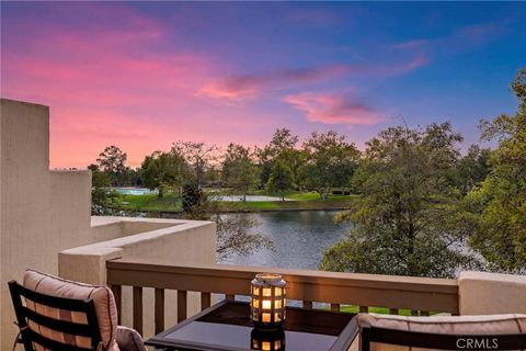Photo of 13 Brisa del Lago, Rancho Santa Margarita, CA 92688 (MLS # OC26092672)