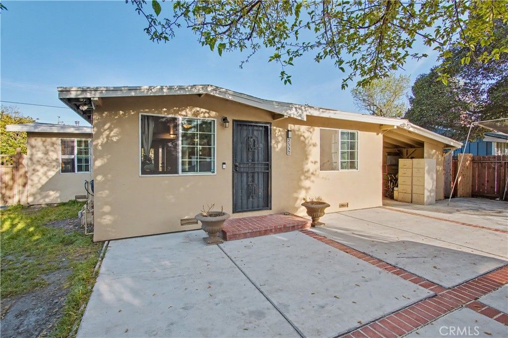 Photo of 2330 Meadowbrook Ave, Merced, CA 95348 (MLS # MC26058771)