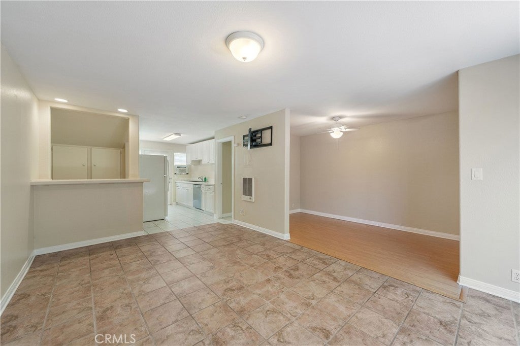 2707 S El Camino Real