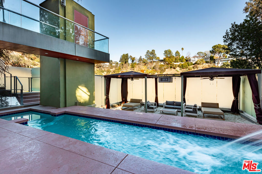 2738 Rinconia Drive