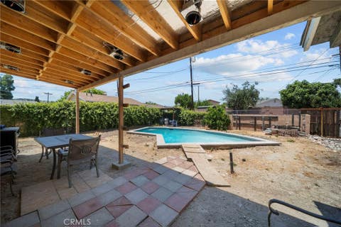 Tiny photo for 23817 Victory Boulevard, West Hills, CA 91307 (MLS # SR26137718)