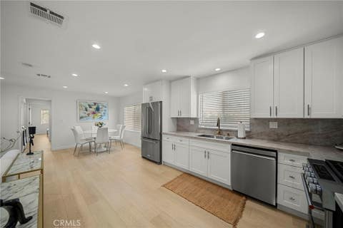 Tiny photo for 23817 Victory Boulevard, West Hills, CA 91307 (MLS # SR26137718)