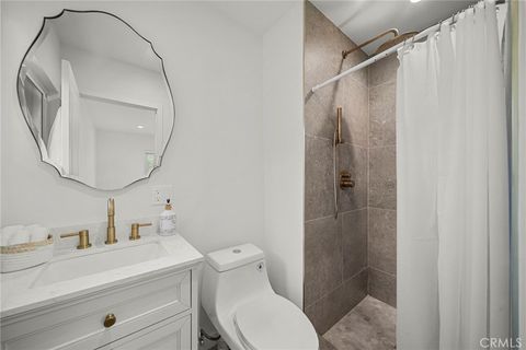 Tiny photo for 23817 Victory Boulevard, West Hills, CA 91307 (MLS # SR26137718)