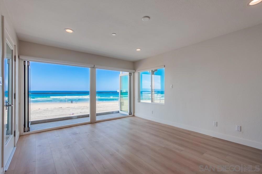 3449 Ocean Front Walk