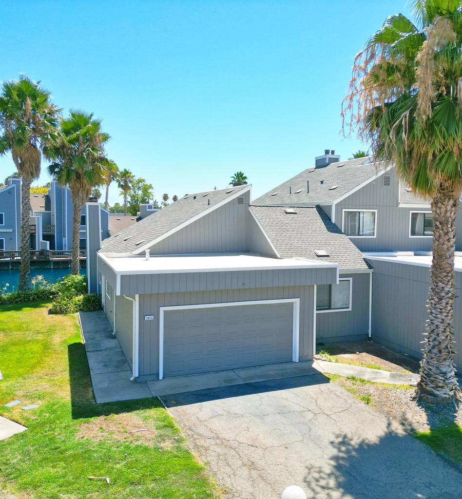 2073 Sand Point Rd