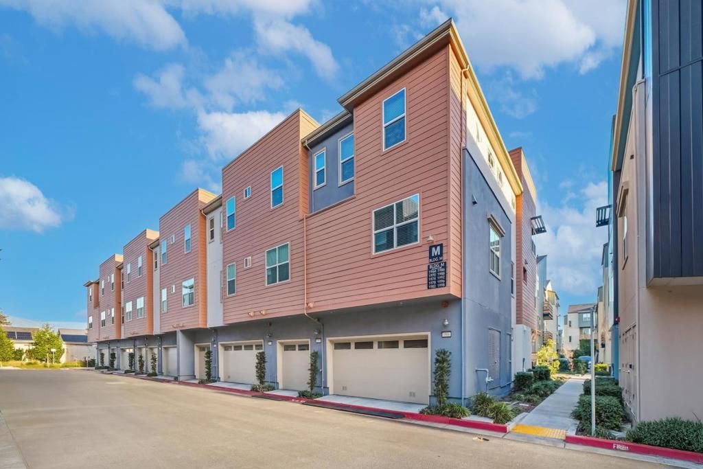 Photo of 1986 Galileo Lane, San Jose, CA 95133 (MLS # ML82031376)