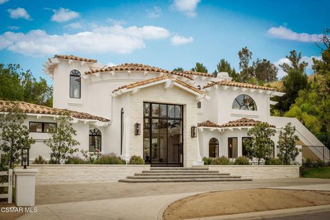 Photo of 6021 John Muir Road, Hidden Hills, CA 91302 (MLS # 226002538)