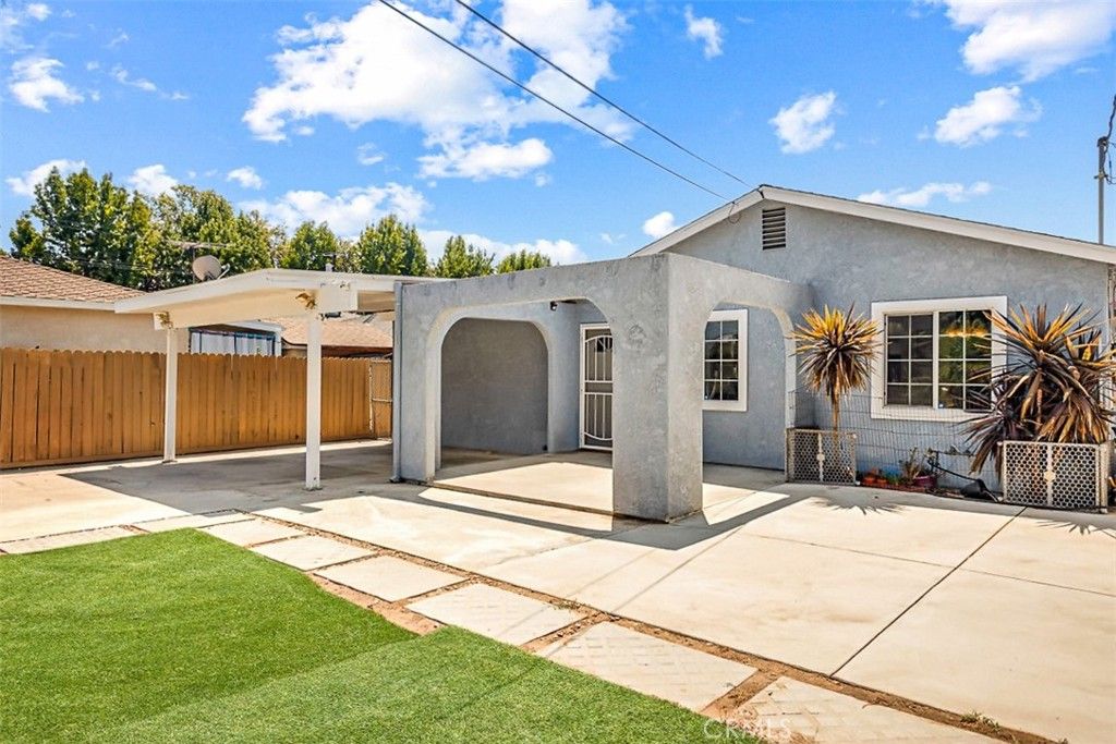 Photo of 15112 Domino, Van Nuys, CA 91411 (MLS # BB26018175)