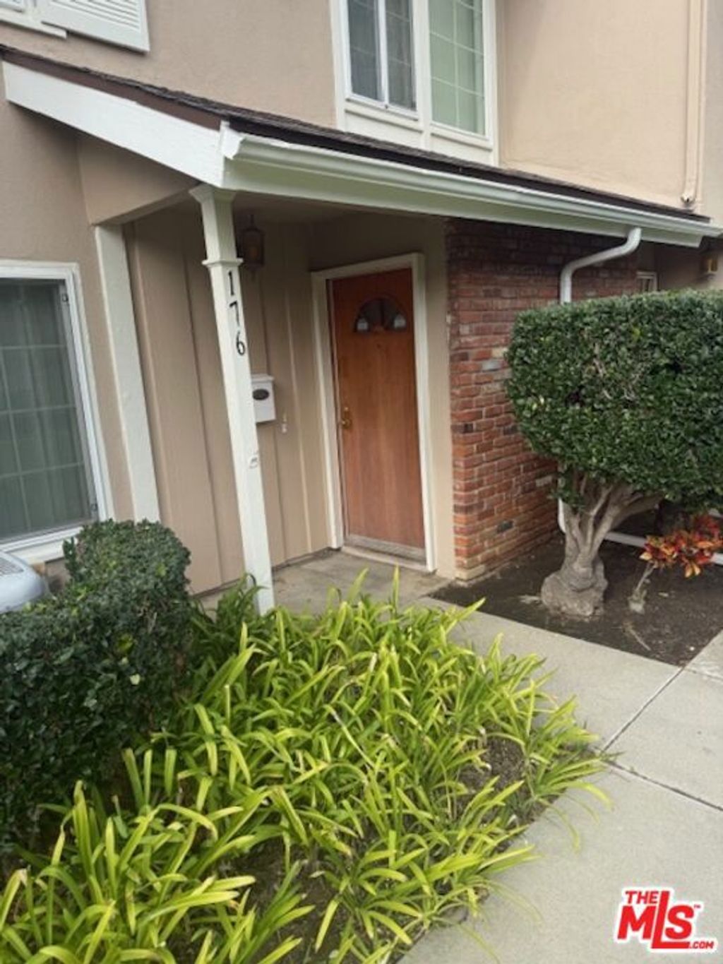 Photo of 3500 W Manchester Boulevard #176, Inglewood, CA 90305 (MLS # 25621881)