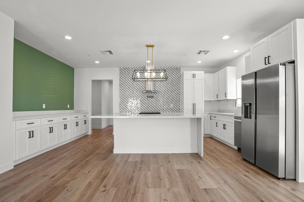 13072 La Mesa Drive