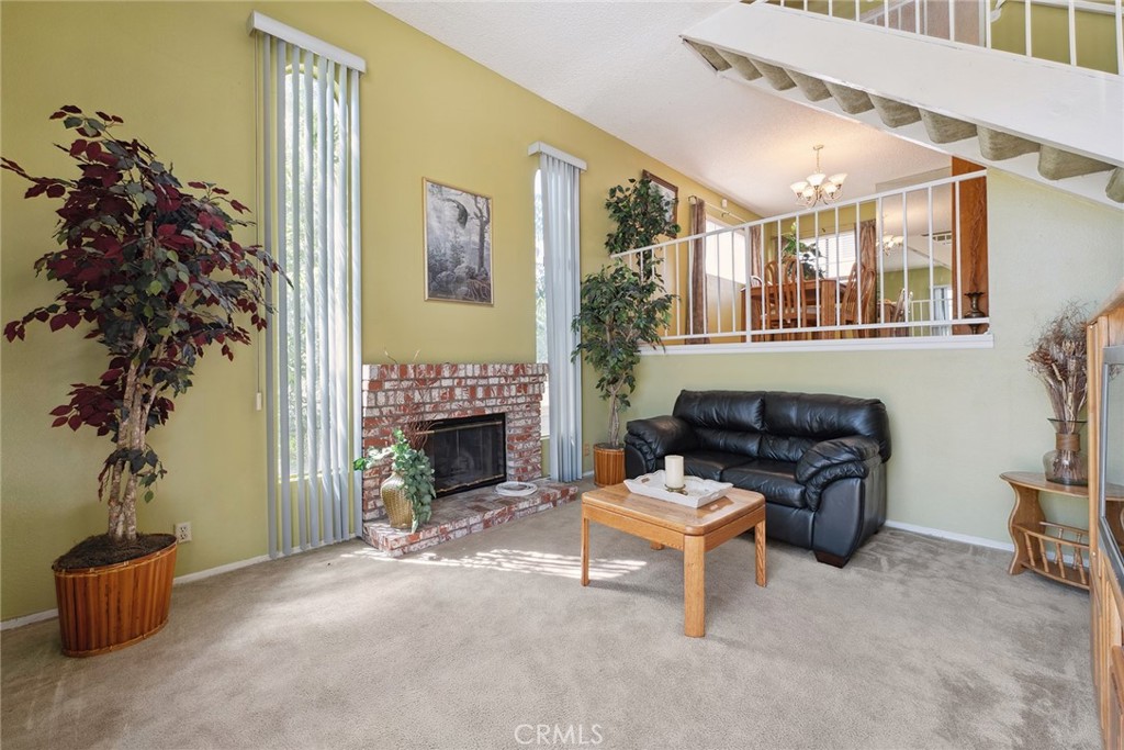 14325 Foothill Boulevard 34