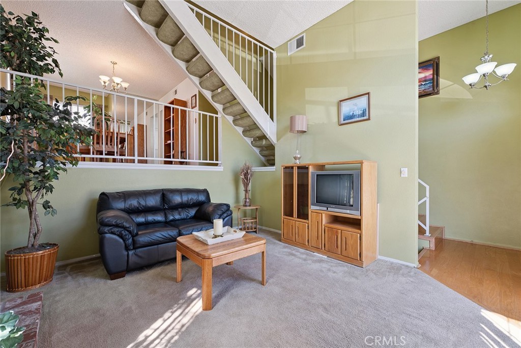 14325 Foothill Boulevard 34