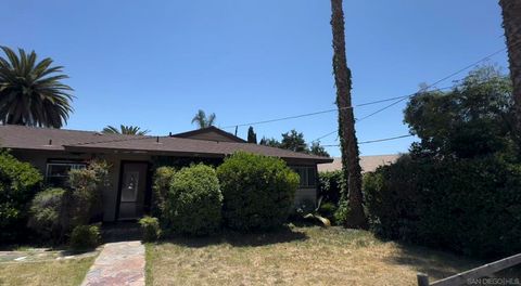 817 Arboleda Rd El Cajon CA 92021